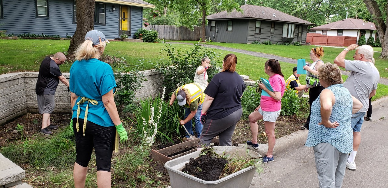 What we wish we knew: lessons for rain garden implementation